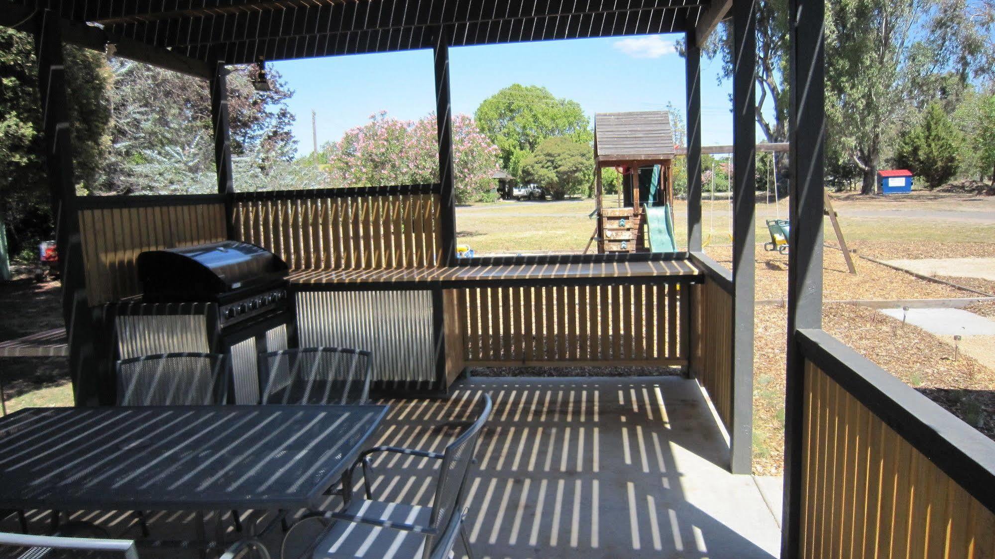 Castle Creek Motor Inn Euroa Ngoại thất bức ảnh