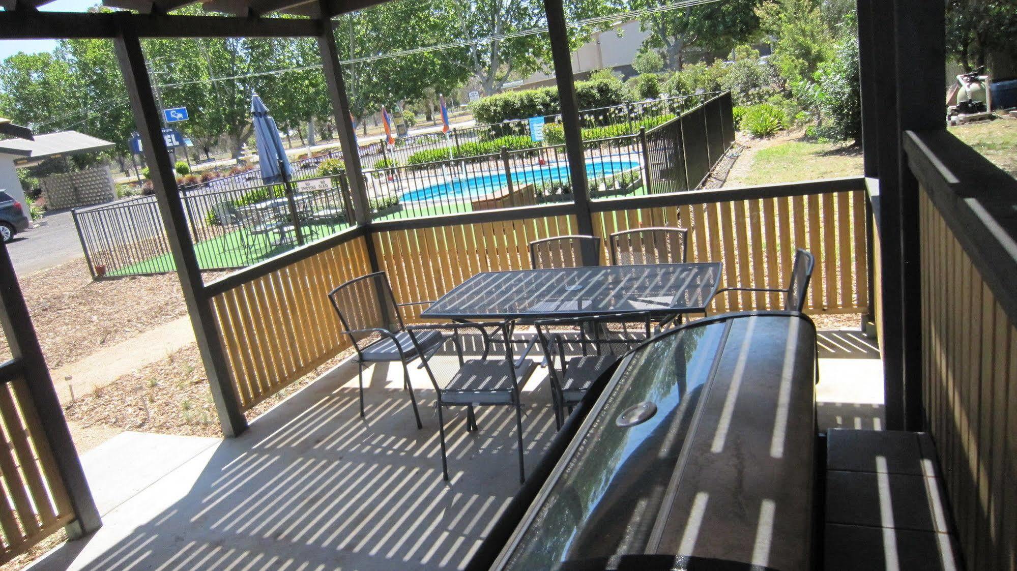 Castle Creek Motor Inn Euroa Ngoại thất bức ảnh